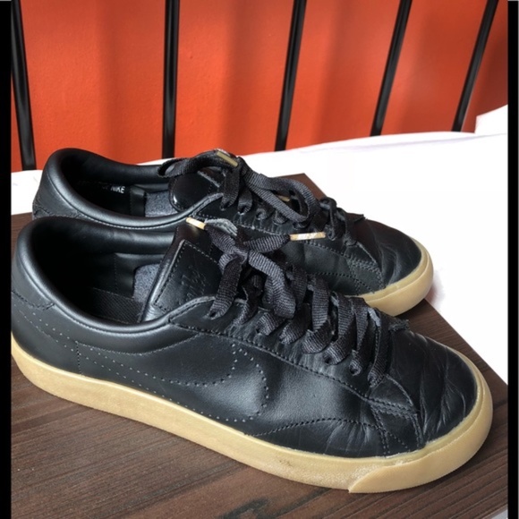 ❤️NIKE Black Sneakers Shoes Men’s Size 6 main image 7
